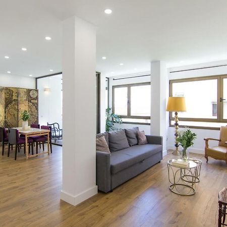 Homeforguest Stylish And Modern Apartment Overlooking Las Canteras Las Palmas Exterior photo