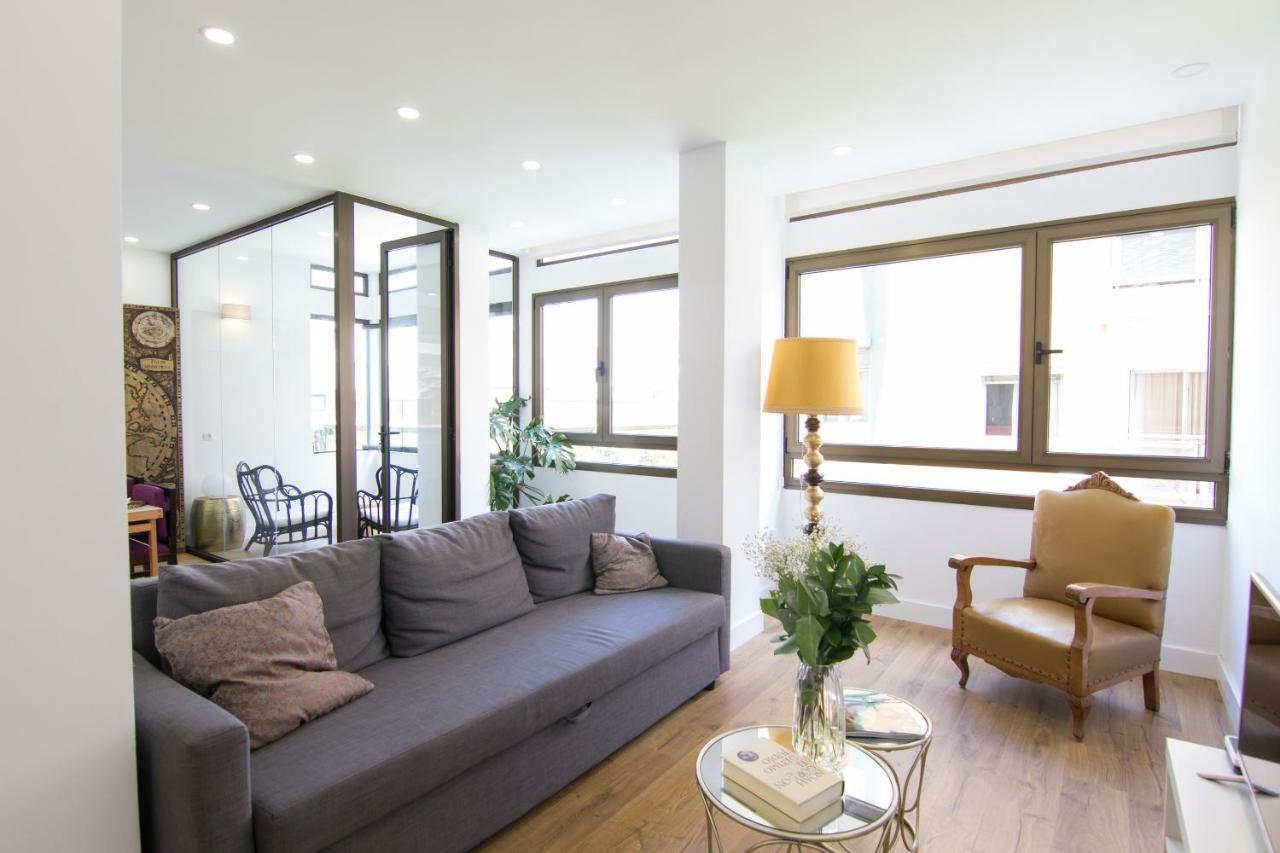 Homeforguest Stylish And Modern Apartment Overlooking Las Canteras Las Palmas Exterior photo